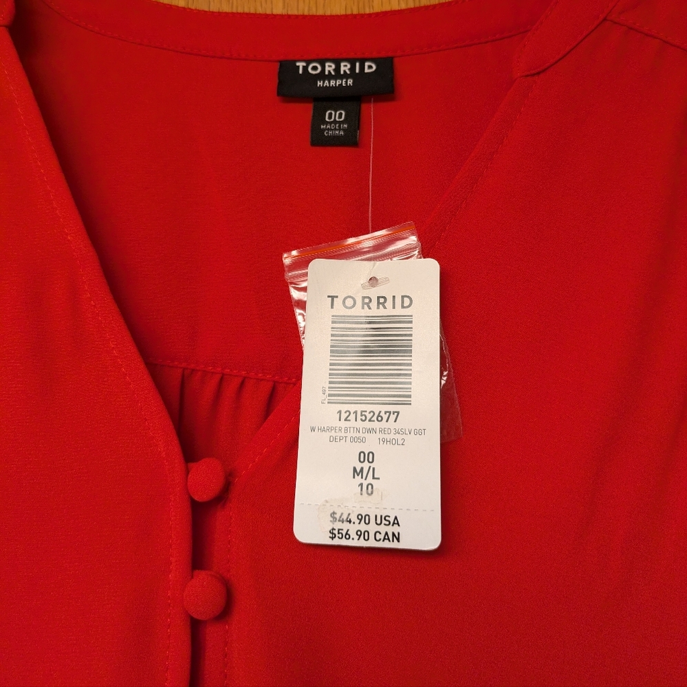 torrid Red Button-Front Blouse - Picture 3 of 4